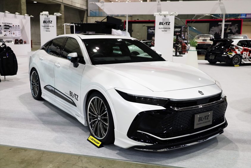 BLITZ CROWN CROSSOVER＠東京オートサロン2023