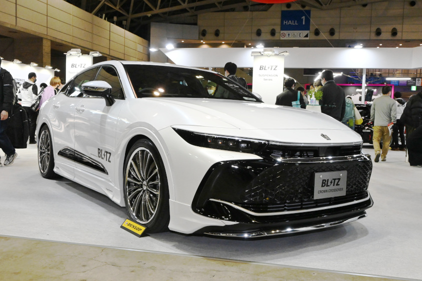 BLITZ CROWN CROSSOVER＠東京オートサロン2023