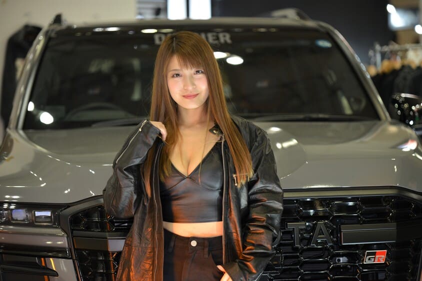 2023年オートサロン　前田カナ　 ESPRIT