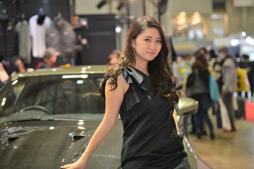 2023年オートサロン　矢沢麻衣  TOP SECRET