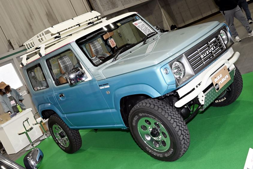 大阪オートメッセ2023　ジムニーオートルビーズデニムジムニー