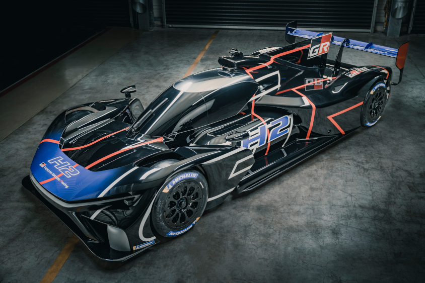 トヨタ、水素エンジンの「GR H2 Racing Concept」を発表。2026年のル・マン24時間に向けて