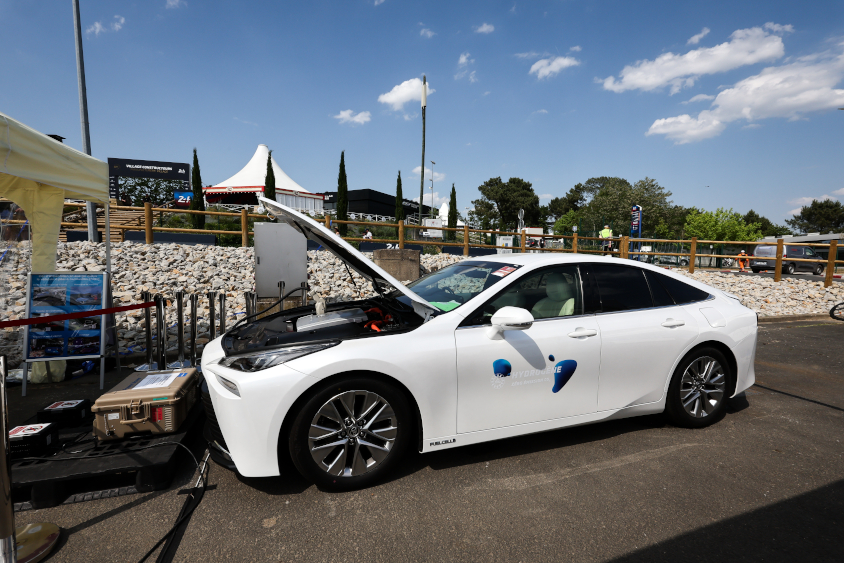 ル・マン24時間の会場で電気を供給するMIRAI