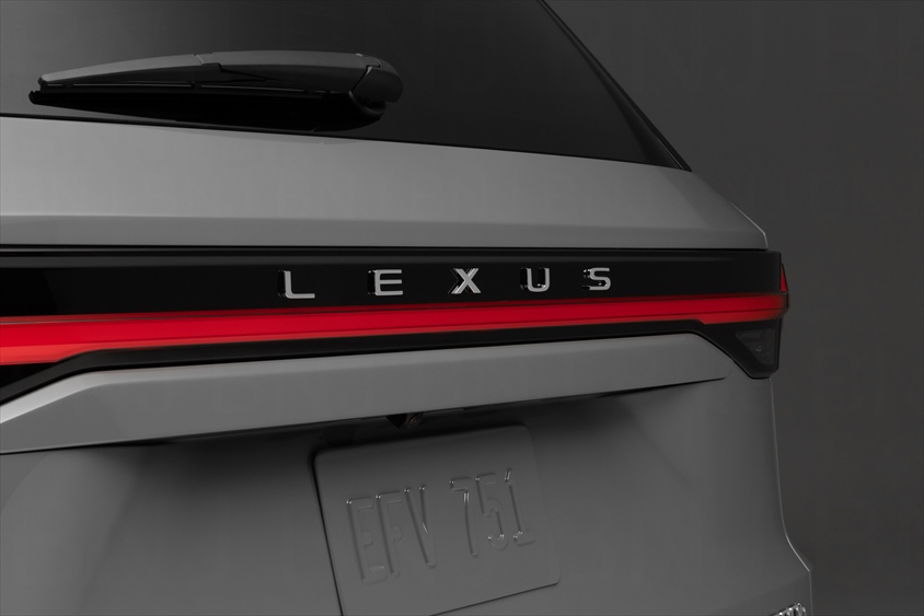 新型TX（プロトタイプ）のリヤランプ