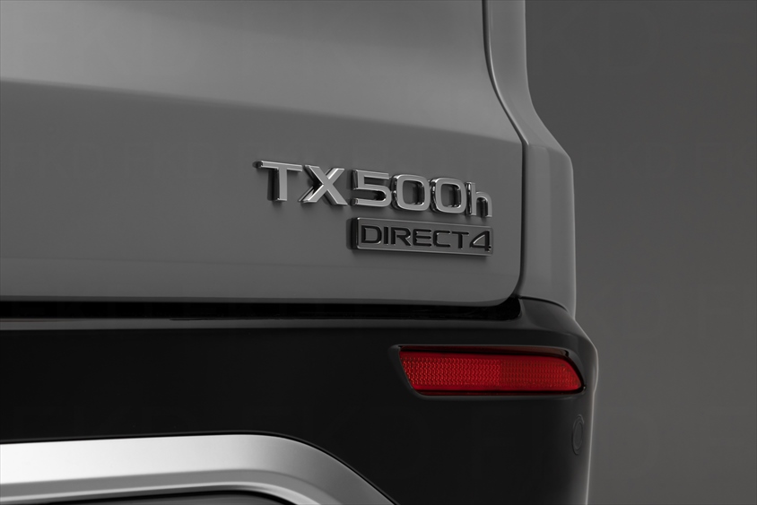 新型TX（プロトタイプ）の「DIRECT4」のロゴ