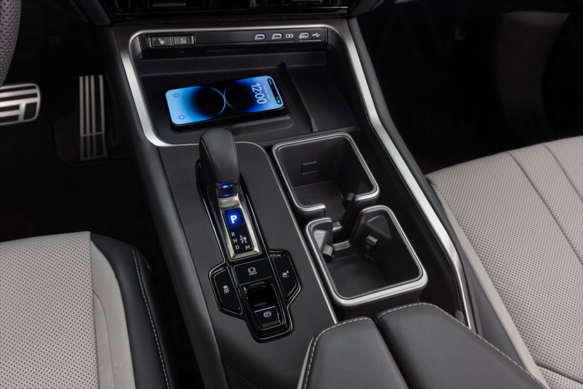 新型TX（プロトタイプ）のセンターコンソール