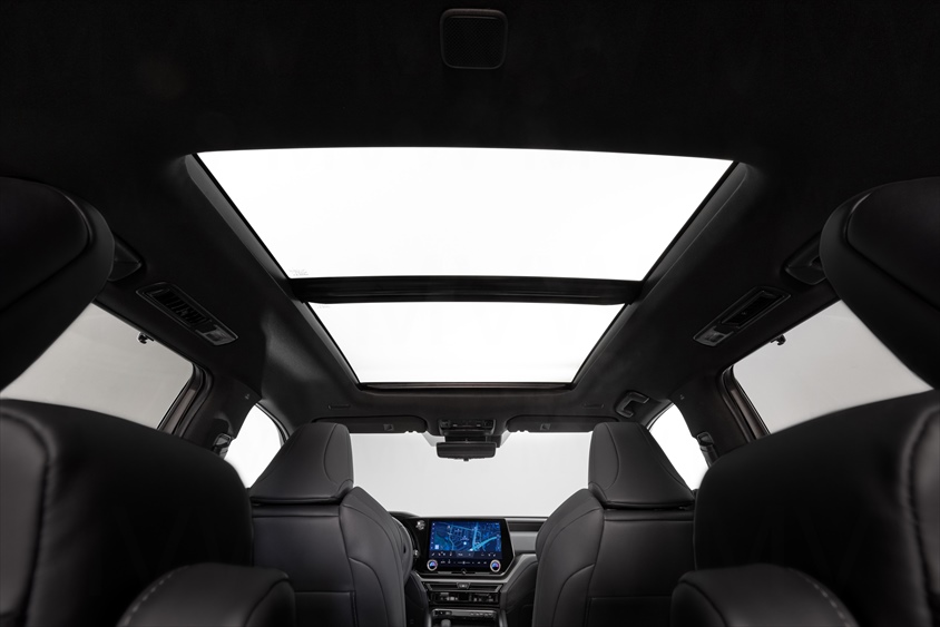 新型TX（プロトタイプ）のムーンルーフ