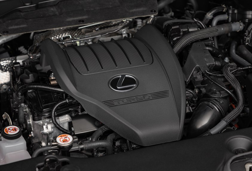 新型TX（プロトタイプ）のエンジンルーム