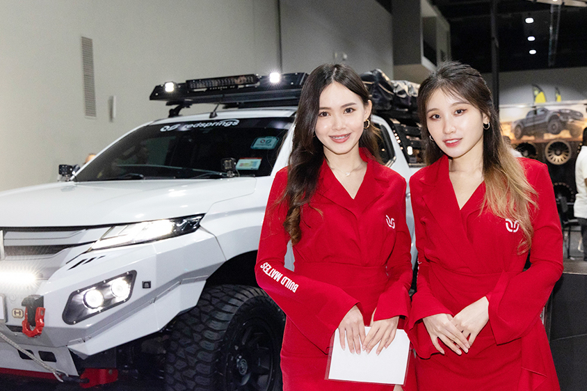 東京オートサロン・クアラルンプール2023　BUILD MATTERSのコンパニオン