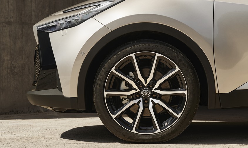 20インチのアルミホイール