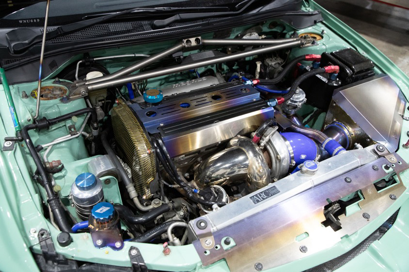 三菱・ランサーエボリューションⅨのエンジンルーム