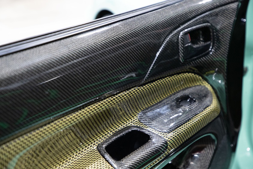 三菱・ランサーエボリューションⅨのドアトリム