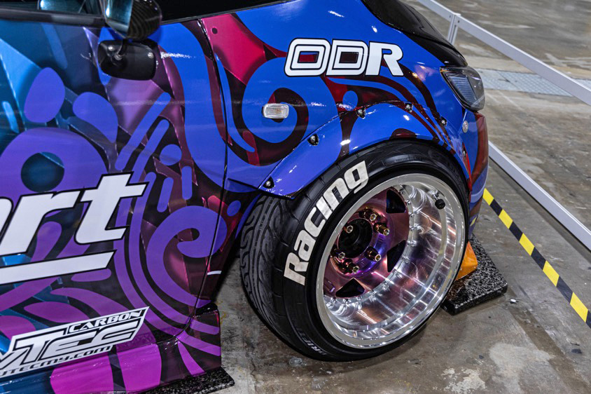 ホンダ・フィットの6穴ホイール【東京オートサロン・クアラルンプール2023】