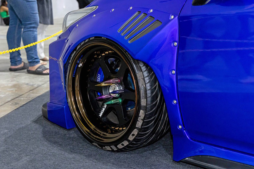 トヨタ・プリウス【東京オートサロン・クアラルンプール2023】の左フロントフェンダー