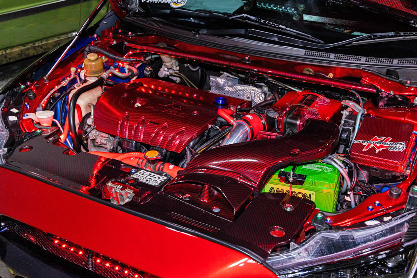 三菱・ギャランフォルティス【東京オートサロン・クアラルンプール2023】のエンジンルーム