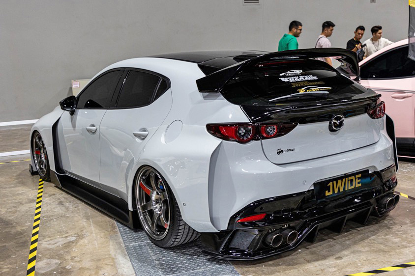 マツダ・マツダ3ファストバックのリヤ【東京オートサロン・クアラルンプール2023】