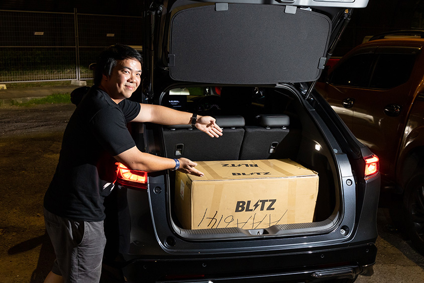 ホンダ・ヴェゼル用のブリッツの車高調