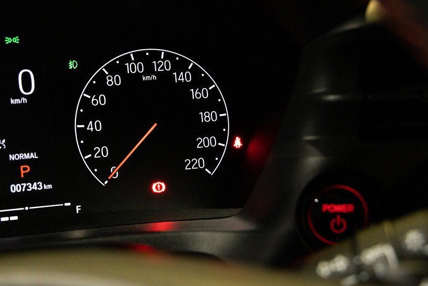 ホンダ・ヴェゼルのマレーシア仕様のメーター