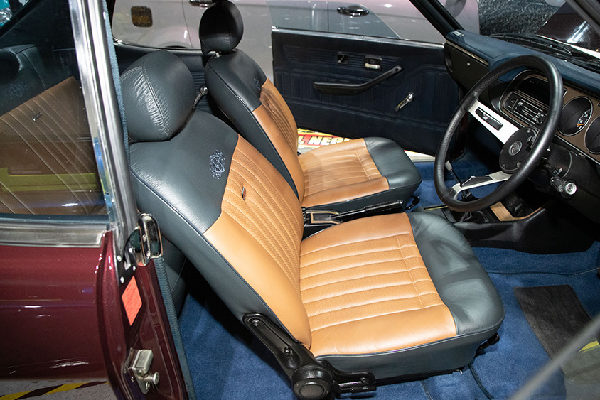 A112A型ギャランSLのシート