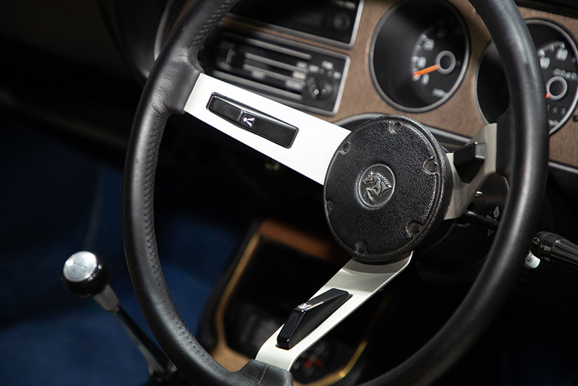 A112A型ギャランSLのステアリング