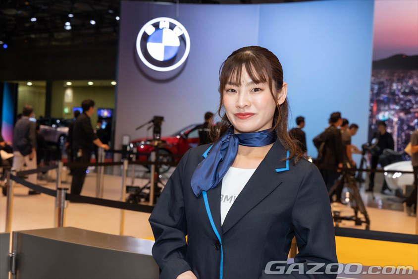 BMWブースコンパニオン ジャパンモビリティーショー2023