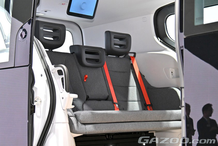 自動運転車両クルーズ・オリジンのシート