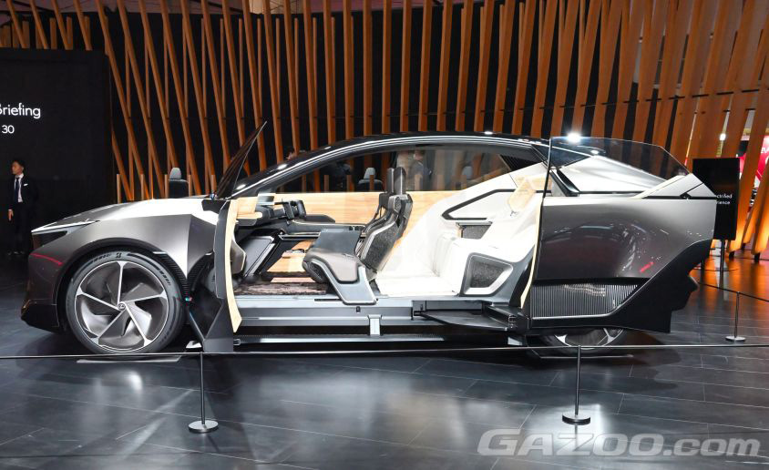 トヨタブース LF-ZC　ジャパンモビリティショー2023