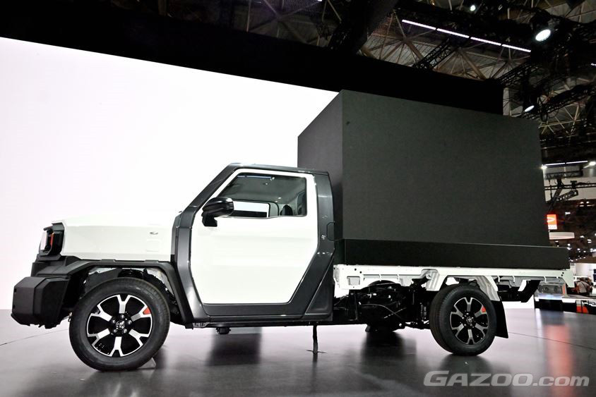 トヨタブース IMV 0（アイエムブイ ゼロ）ジャパンモビリティショー2023