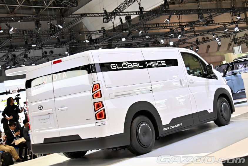 GLOBAL HIACE BEV CONCEPTのリヤ