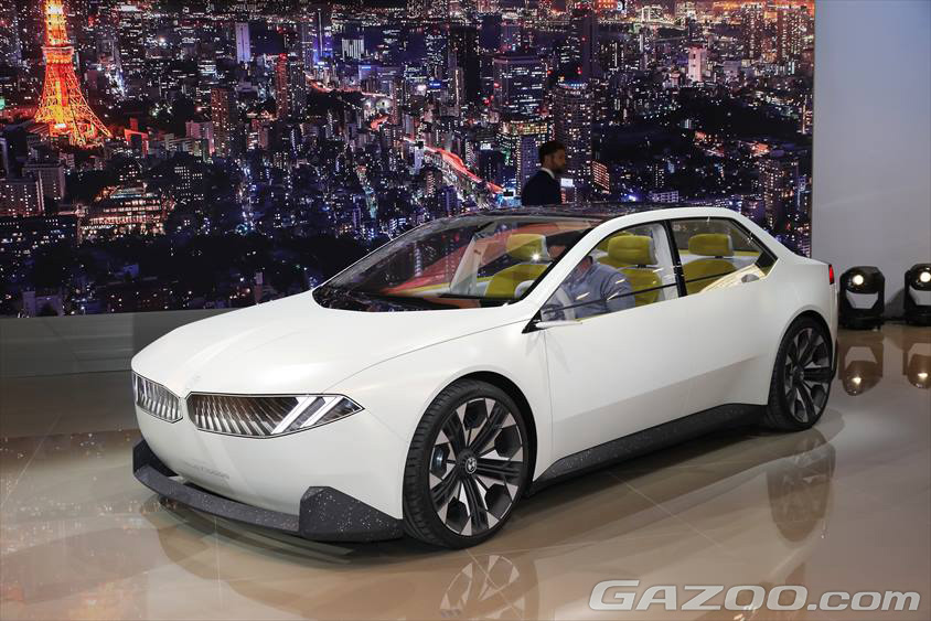ジャパンプレミアとして登場したBMWの次世代BEV『ヴィジョン・ノイエクラッセ』