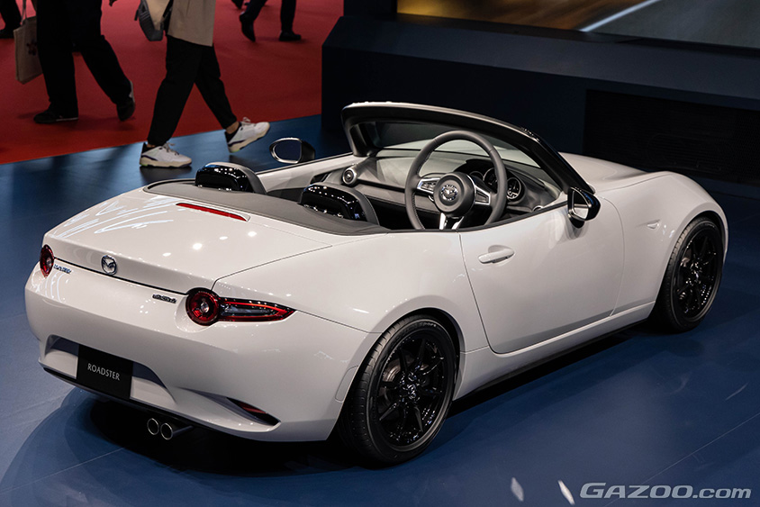 ジャパンモビリティショー2023　マツダブース　マツダ ロードスター 2/3 SCALE