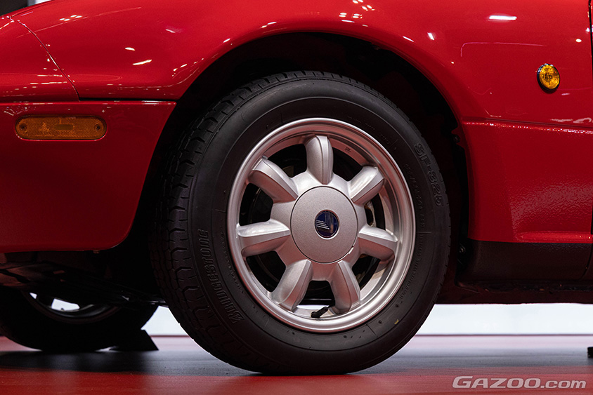 ジャパンモビリティショー2023　マツダブース　ユーノスロードスター