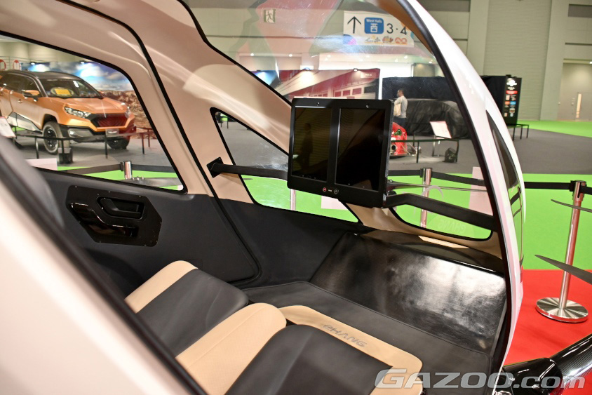 電動自律型無人航空機の「EHang 216-S」の機内