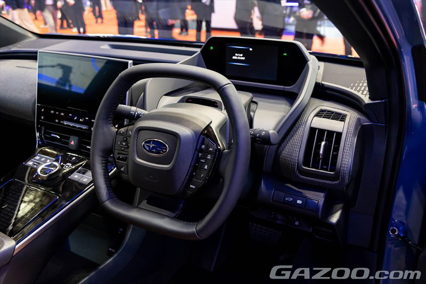 スバル ブース　クロストレック 「Limited」　ジャパンモビリティーショー2023