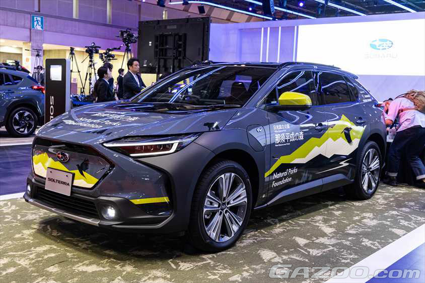 スバル ブース　ソルテラ　「ET-HS」 改良モデル　ジャパンモビリティーショー2023