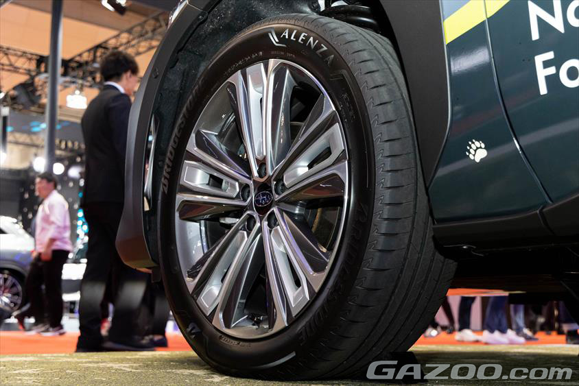 スバル ブース　ソルテラ　「ET-HS」 改良モデル　ジャパンモビリティーショー2023