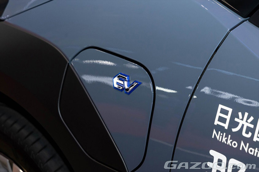 スバル ブース　ソルテラ　「ET-HS」 改良モデル　ジャパンモビリティーショー2023