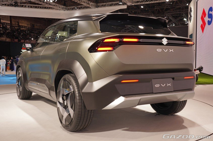 2025年までに市販化することを予定している「eVX」。インドで初公開されたあと、リヤまわりもデザインが変更された