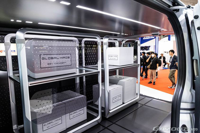 ジャパンモビリティショー2023　トヨタ車体ブース　GLOBAL HIACE BEV CONCEPT (グローバル ハイエース BEV コンセプト)