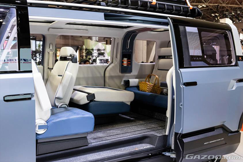 ジャパンモビリティショー2023　トヨタ車体ブース　X-VAN GEAR CONCEPT(クロスバン ギア コンセプト)