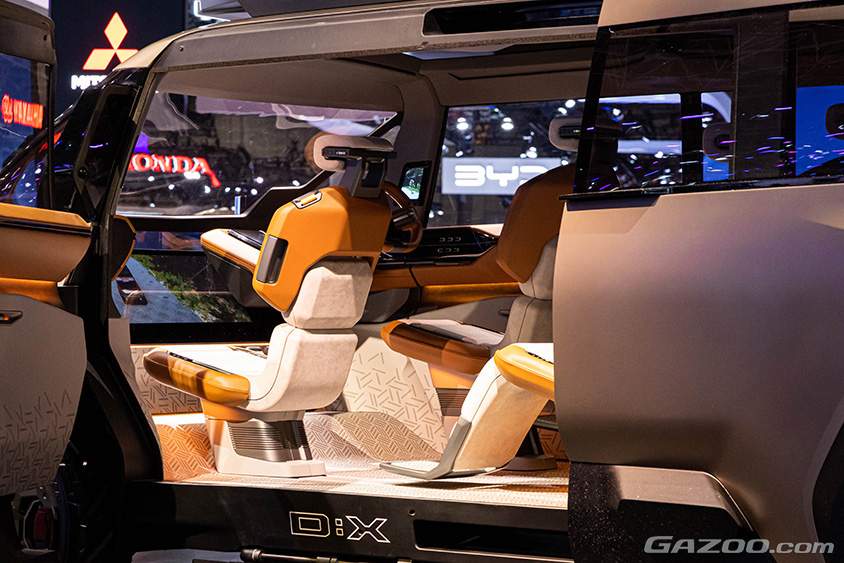 ジャパンモビリティショー2023 三菱自動車ブース　MITSUBISHI D:X Concept