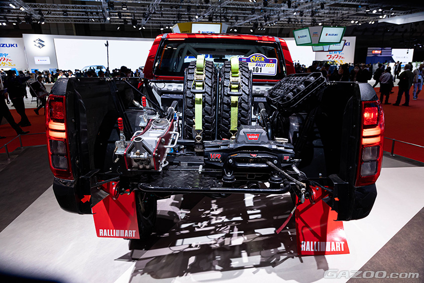 ジャパンモビリティショー2023　三菱自動車ブース 新型トライトン　ラリーカー［アジアクロスカントリーラリー2023 参戦車両レプリカ］