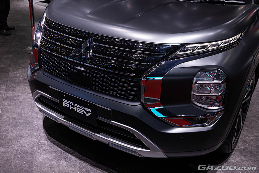 ジャパンモビリティショー2023　三菱自動車ブース ダイナミックサウンドコンセプト搭載 アウトランダーPHEV