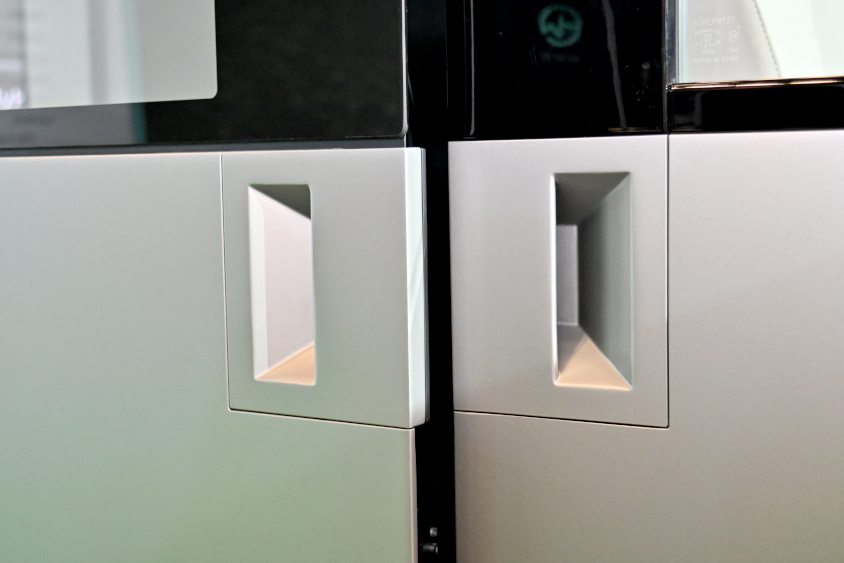 HWエレクトロのPUZZLEのサイドのドアノブは左右4か所とも同じパーツ（ジャパンモビリティショー2023）