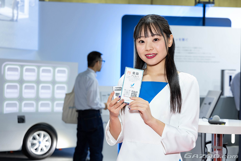 ジャパンモビリティショー2023　AZAPA ブース コンパニオン