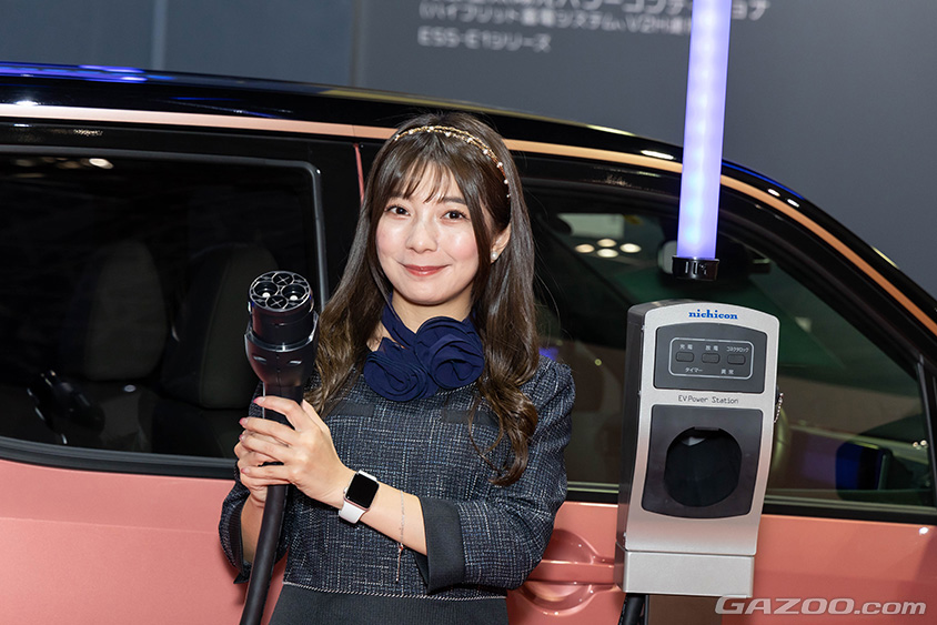 ジャパンモビリティショー2023　ニチコン ブース コンパニオン