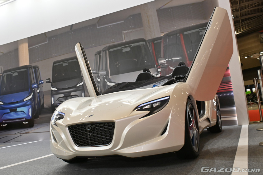 FOMM・AWD SPORTS Concept（ジャパンモビリティショー2023）