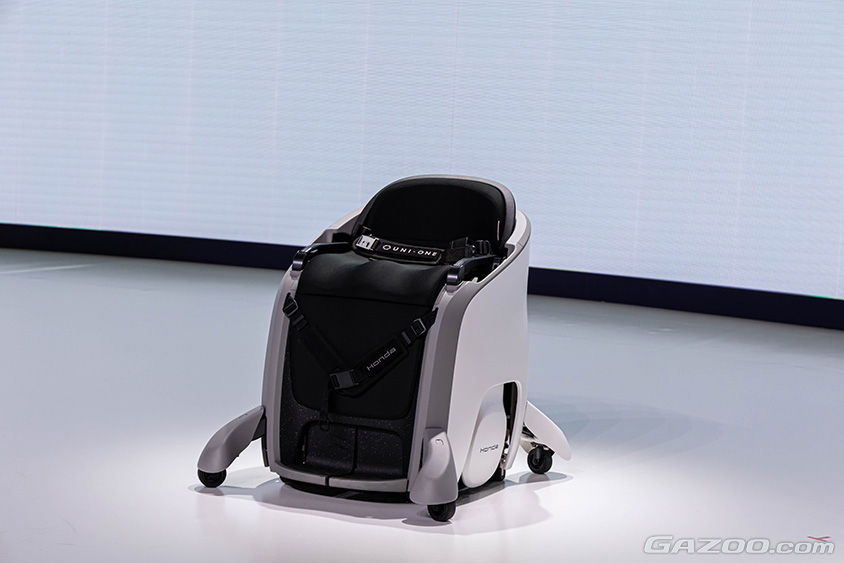 ジャパンモビリティショー2023 ホンダ ブース UNI-ONE