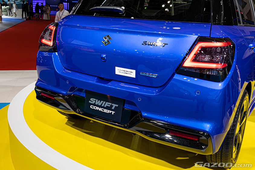 ジャパンモビリティショー2023　スズキブース　スイフト コンセプト