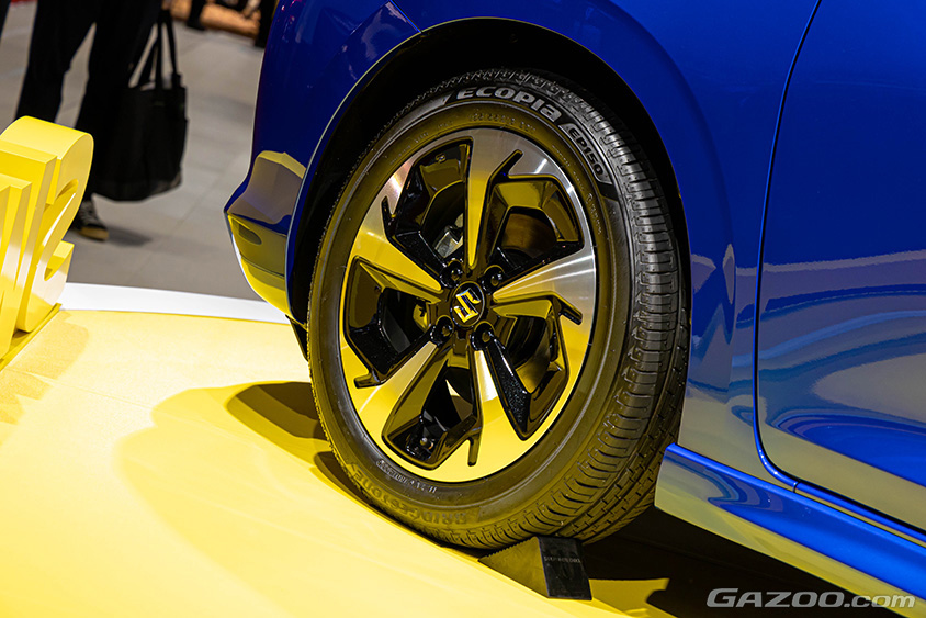 ジャパンモビリティショー2023　スズキブース　スイフト コンセプト